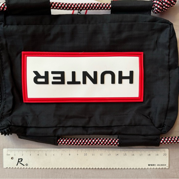 Hunter Travel Ripstop Phone Pouch - Picture 12 of 12